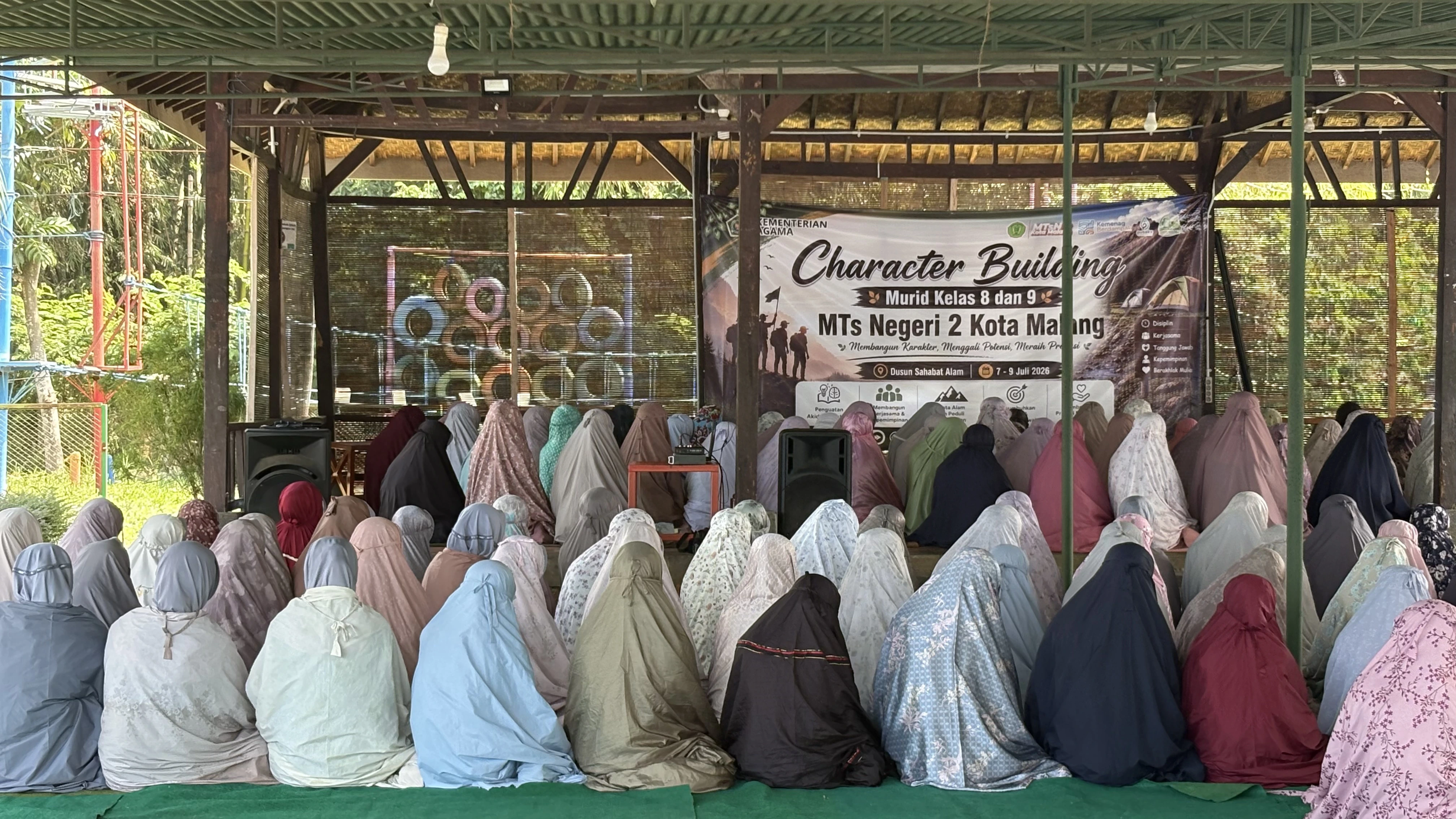 Character Building Siswa Kelas 8 dan 9 Tahun Pelajaran 2026/2027 - Foto 4