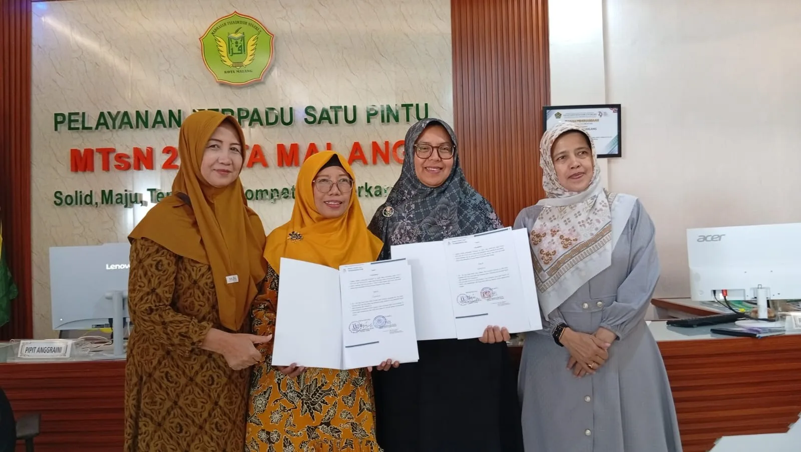 MTsN 2 Kota Malang Perkuat Program Bilingual melalui Penandatanganan MoU dengan IEC Tahun 2026–2027