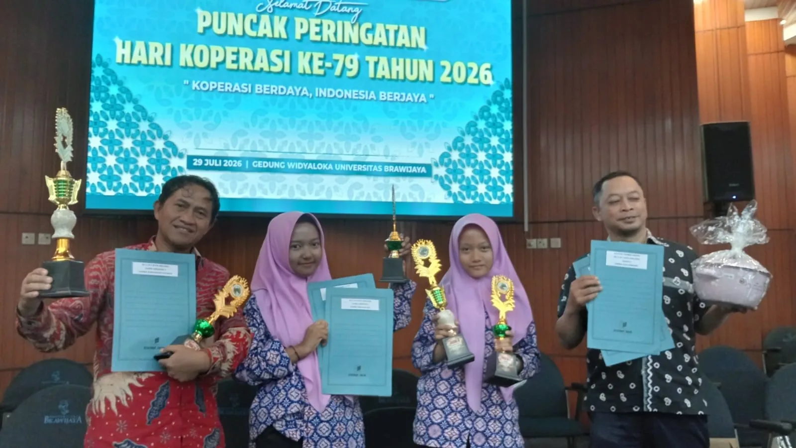 Menumbuhkan Jiwa Wirausaha dan Kepemimpinan, Murid MTsN 2 Kota Malang Tampil Menginspirasi dalam Jambore Koperasi V Tingkat Kota Malang 2026