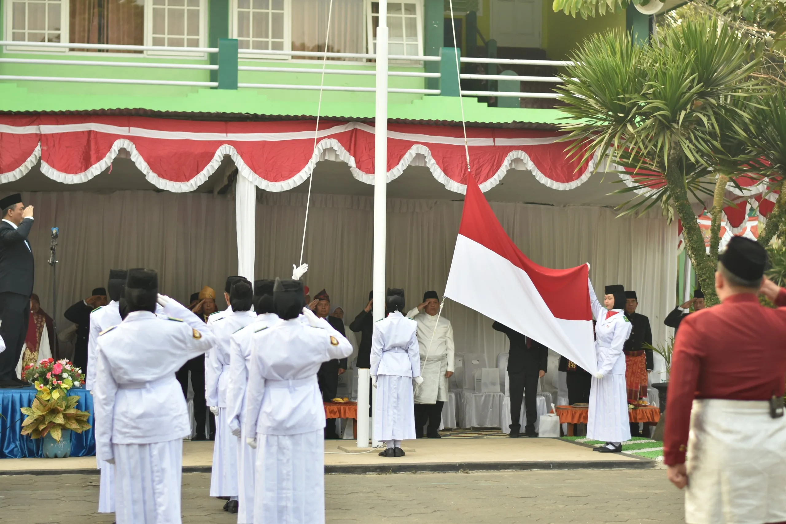HUT ke-81 RI di MTsN 2 Kota Malang, Kemenag Tegaskan Kemerdekaan ASN Harus Tercermin dalam Pelayanan