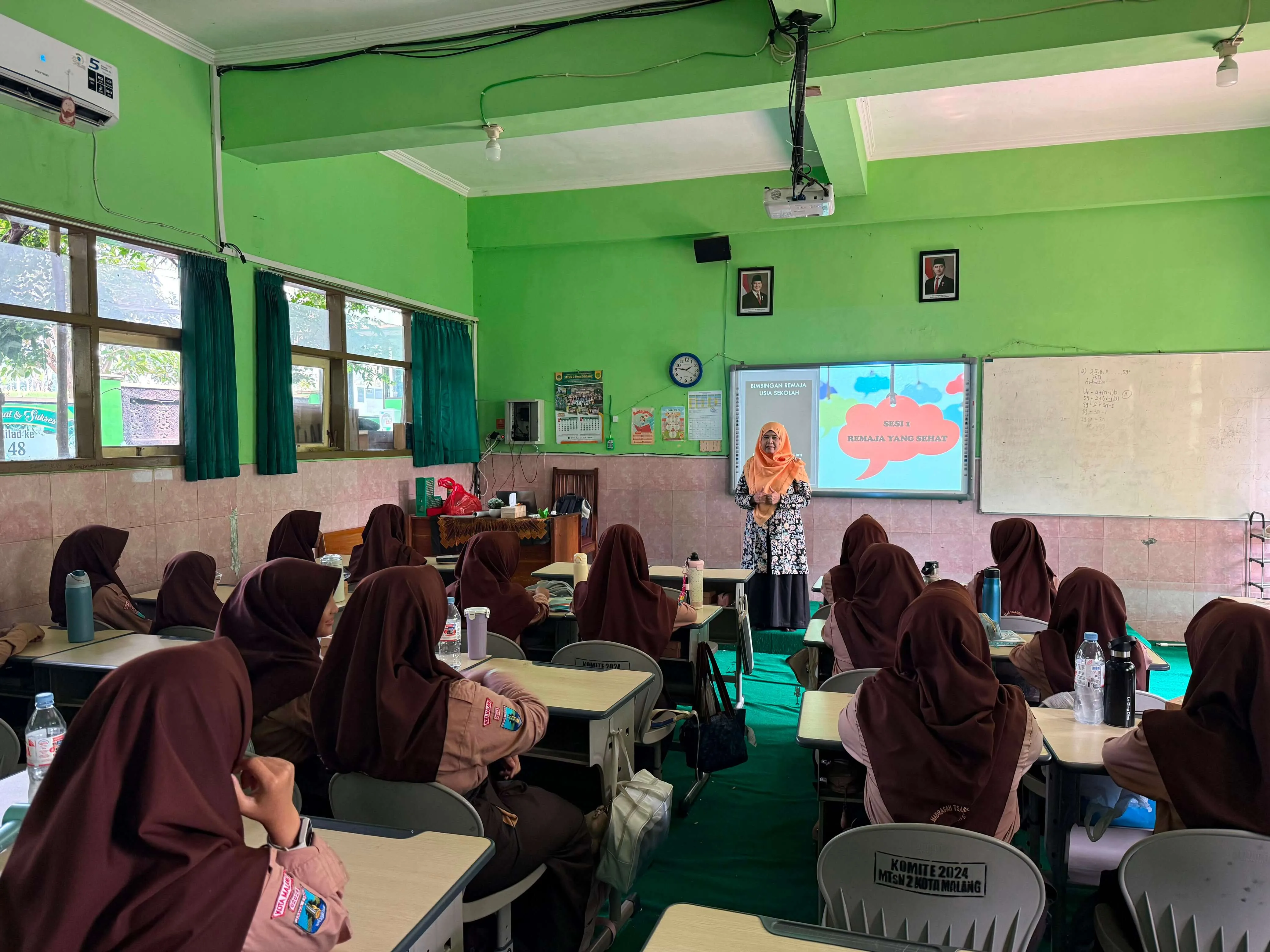 Menapaki Masa Remaja dengan Bijak, MTsN 2 Kota Malang Gelar BRUS bagi Murid Kelas VII