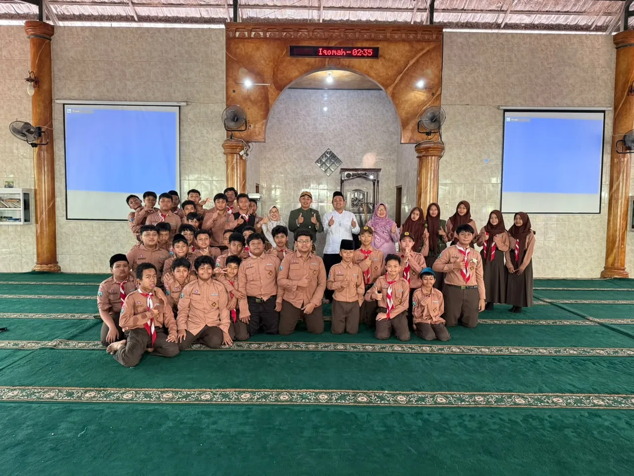 Kembali ke Almamater, Reza Bagas Tanamkan Inspirasi Investasi Masa Depan bagi Murid MTsN 2 Malang
