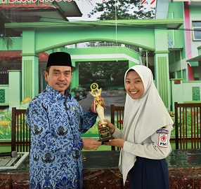 MTsN 2 Kota Malang Juara 3 Story Telling