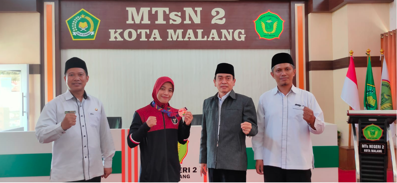 Motivasi Sang Peraih Medali Sea Games Vietnam Tahun 2022 pada Siswa-siswi berprestasi MTsN 2 Kota Malang