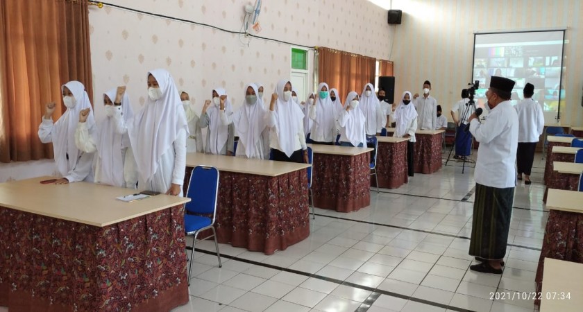 Santri MTsN 2 Kota Malang Siaga Jiwa Raga