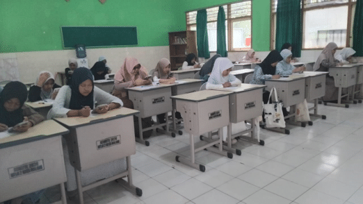 MTsN 2 Kota Malang Gelar Placement TestKelas Bilingual, Olimpiade, dan Tahfidz 277 Siswa Baru Ikut Uji Kompetensi