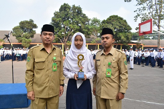 MTsN 2 Kota Malang Juara 3 Kaligrafi