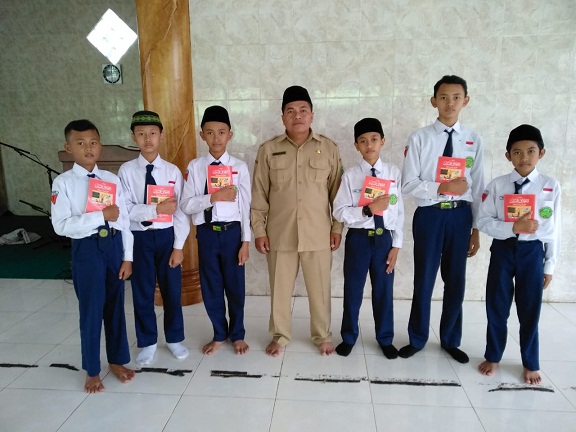 Remas MTsN 2 Kota Malang Kaji Kitab Kuning