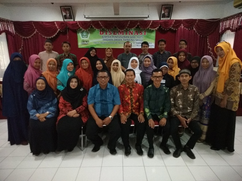 Guru Bahasa Inggris MTs Se-Kota Malang Mendadak HOTS