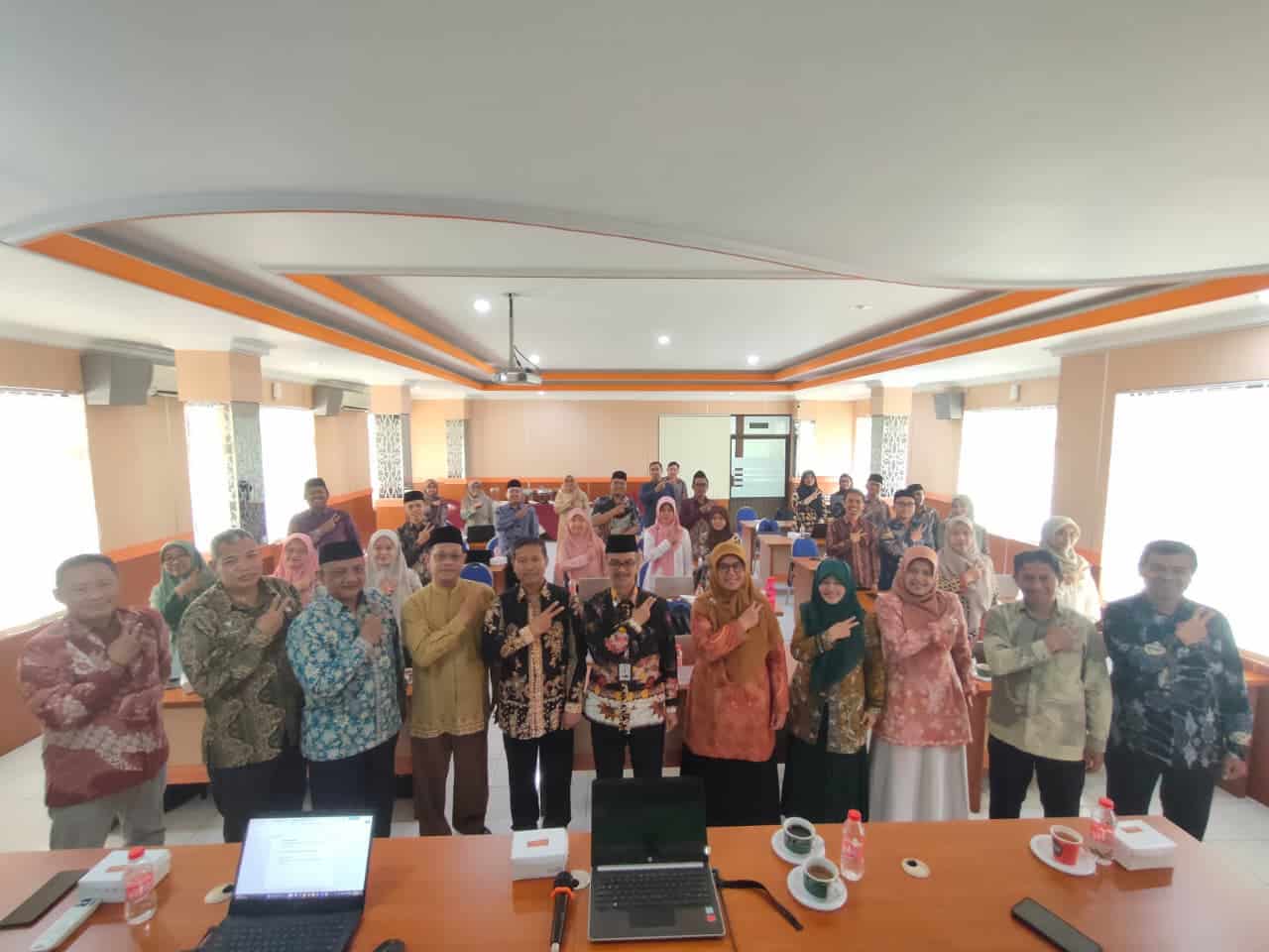 MTsN 2 Kota Malang Mantapkan Zona Integritas dan Agen Perubahan melalui Synergy Summit Bersama MAN 2 Kota Malang