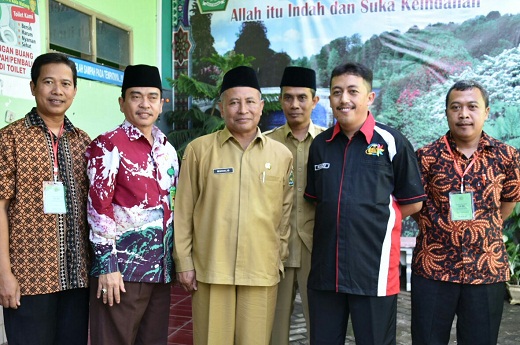 Usai Laksanakan UNBK, MTsN 2 Kota Malang Yakin dan Berdoa