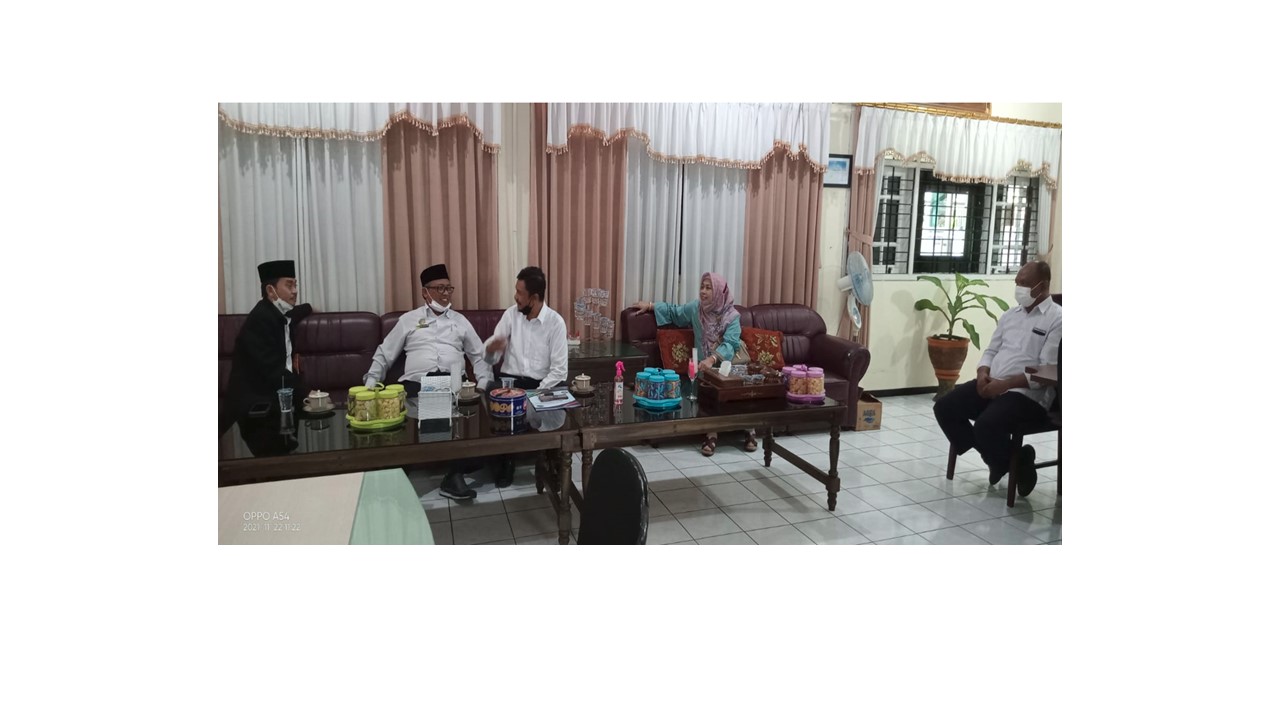Monitoring SBSN oleh Kasi Kelembagaan dan Sistem Informasi Pendma Kanwil Kemenag Jatim pada MTsN 2 Kota Malang
