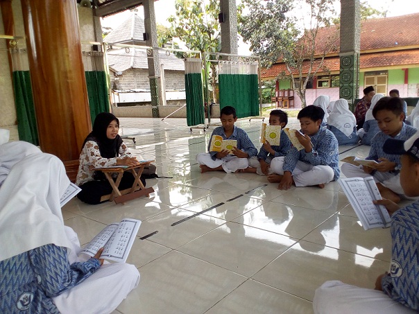 MTsN 2 Kota Malang Bina Akhlak Melalui Bimbingan BTQ