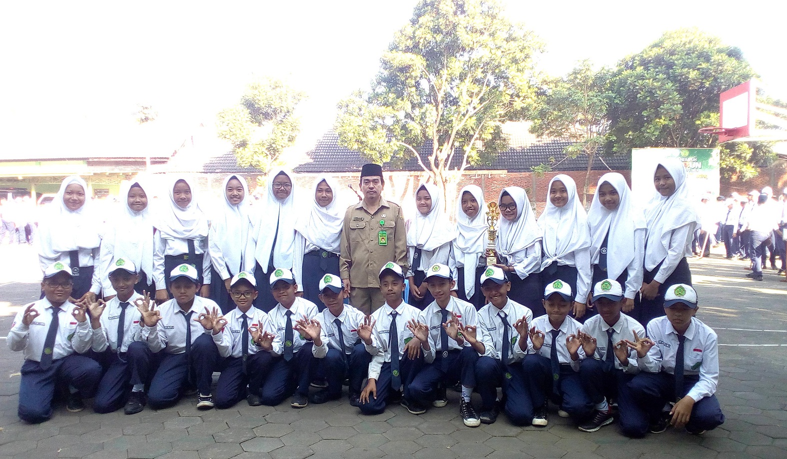 Berbekal Barang Bekas, Pramuka MTsN 2 Kota Malang Raih Juara TTG