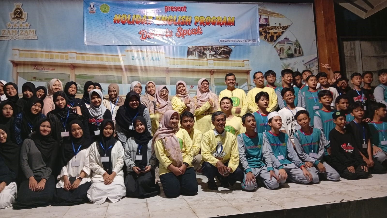 Terapkan ‘No Bahasa’, Siswa Kelas 7 Bilingual MTsN 2 Kota Malang Asah Kepercayaan Diri di English Camp 2026