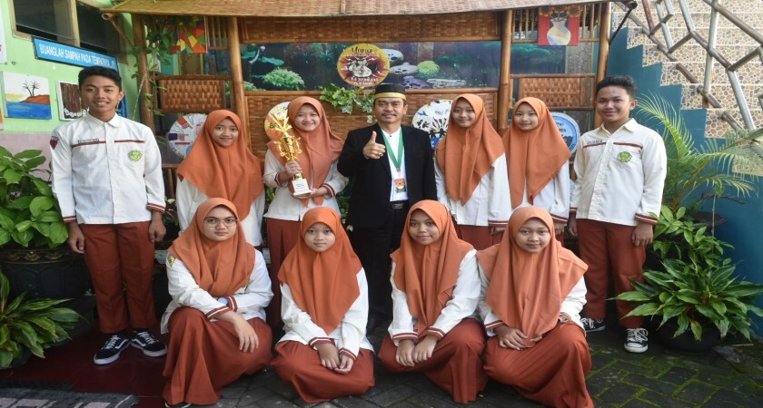 Tim Paskibra Matsanda Juara Bina 2 Virtual LPAF SMAN 3 Malang se Jawa Timur